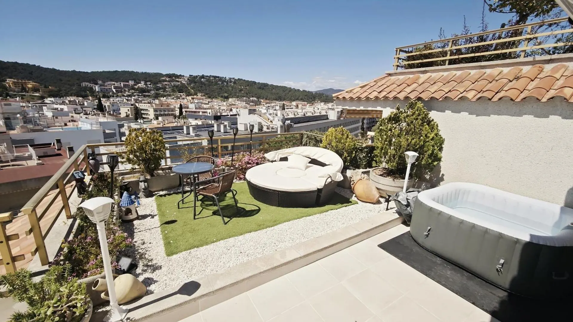 Apartment Luna Tossa De Mar With Jacuzzi, 5Mins Walking To The Beach, Sea And Castle View Big Terrace 0*,  España