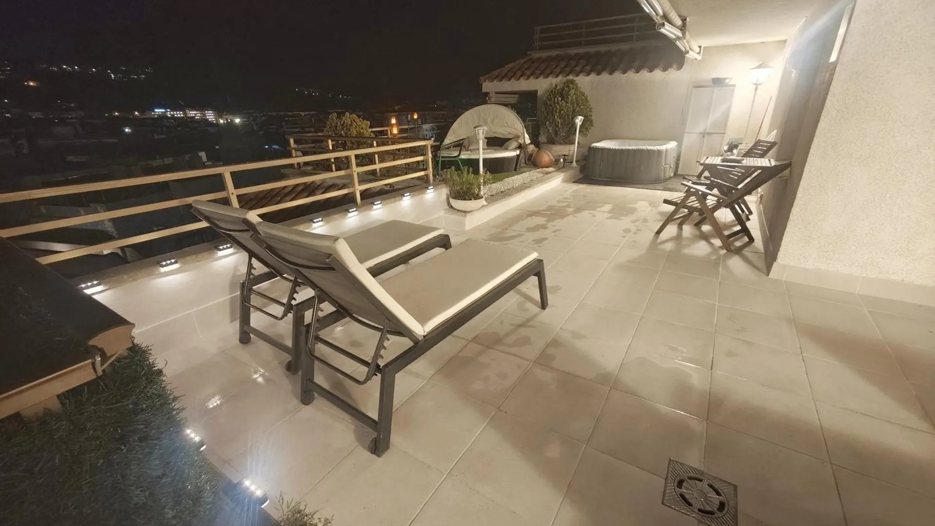 Apartment Luna Tossa De Mar With Jacuzzi, 5Mins Walking To The Beach, Sea And Castle View Big Terrace España